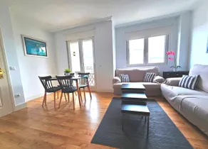 Spacious beachfront apartment - Image 3