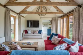 The Cowsheds Sleeps 17 - Chic Country/Pet Friendly - Image 5