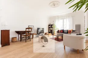Saint-Roch: spacious, two balconies, elevator, air conditioning - Image 3
