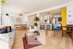 Saint-Roch: spacious, two balconies, elevator, air conditioning - Image 5
