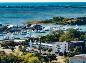 Beautiful Waterway View w/parking *No service fee! - Image 5