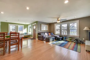 Spacious house with fenced yard and hot tub - Image 4