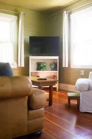 The Cottage at Maple Hill - Image 4