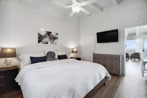 Malibu Carbon Beach Oceanfront Bungalow Twelve - Image 3