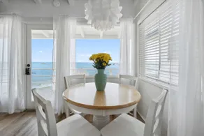 Malibu Carbon Beach Oceanfront Bungalow Twelve - Image 4