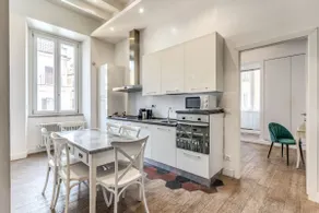 Luxury Apartment Sabina 50 mt from Trevi Fountain - Image 4