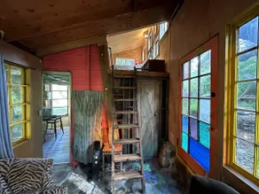Topanga Wonderland Cottage - Image 2