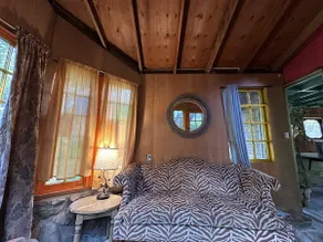 Topanga Wonderland Cottage - Image 5