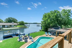 HUGE Lakefront/Fire Pit/TWO Game Rooms/Pool - Image 3