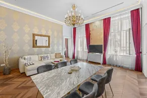 Count Zrinyi Basilica Luxurious Residence - Image 5