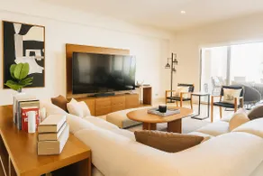 Luxury Apartment besides the beach - Image 2