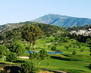 Luxurious Holiday Home in Benahavis - Image 2