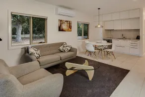 Central Views - Nature and top location - Image 2