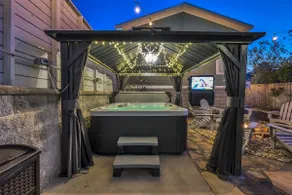 Greenwood Guest House with Hot Tub! - Image 5