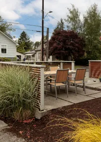Eclectic Redbrick Rambler near Japanese Gardens - Image 4
