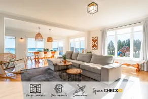 Le Castel ♥ Lake Front ☼ Fireplace ☼ Kayaks ☼ Pool table ☼ Central AC ☼ BBQ - Image 3