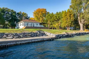 Le Castel ♥ Lake Front ☼ Fireplace ☼ Kayaks ☼ Pool table ☼ Central AC ☼ BBQ - Image 5