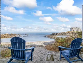 PERKINS COVE OCEANFRONT COTTAGE LOCATED IN BEAUTIFUL OGUNQUIT MAINE - Image 2