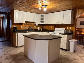 Hot tub! fishing, skiing, snowmobiling,hiking, swimming, canoeing, Wellston Mi. - Image 3