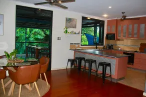 Elevated Tropical House - Image 5