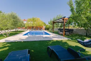 Apartment Ljubica with pool - Image 5