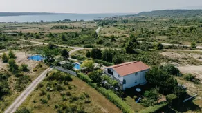 Apartment Ljubica with pool - Image 4