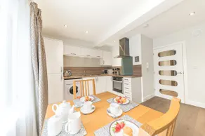City Executive Suite - Image 2