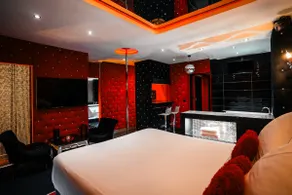 Le Cabaret Vip SPA - Image 5