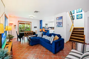Stylish House Grove Central. Patio BBQ. 5mi Beach. - Image 4