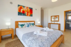 Spacious Apartment with Huge Terrace and Swimming Pool - Image 3