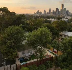 2 Houses | Bachelor Bachelorette Party | Downtown - Image 5