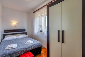 Apartment Biserka - Image 3