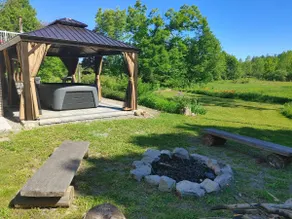 The Nest in the Forest Bed and Breakfast (Hot tub and Sauna) - Image 2