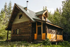 Violet Cabin - Off-Grid Sauna Retreat - Image 3