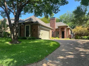 Cozy 2bd/2bth, heated spa, close to DART station! - Image 2