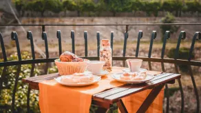 Family-friendly apartment in Pietra Ligure - Image 3
