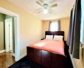 ♪No Chores! Artsy East Side Near Great Music+Food, Quiet Home w/ Free Parking ♪ - Image 4