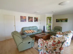 Mountain View Beach House Near Batemans Bay - Image 4