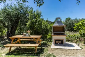 Saltwater pool, washing machine, BBQ, free parking - Image 3
