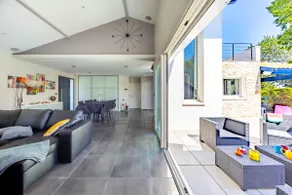 Enjoy: Pool, Jacuzzi and Air Conditioning - Image 3