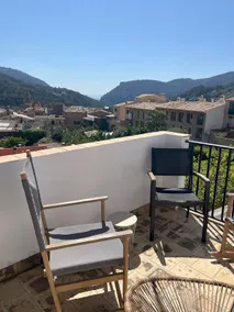 Typical townhouse in Valldemossa - Image 4