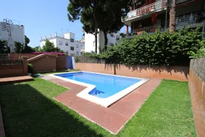 Beach House Castelldefels - Image 2