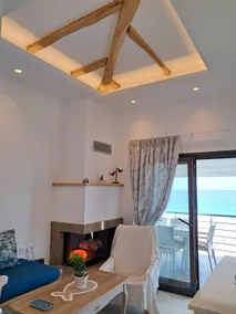 DINOMACHI'S BEACH HOUSE - Image 4