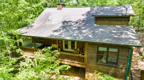 Wooded Cabin w/Spa and firepit near Macaysville - Image 4