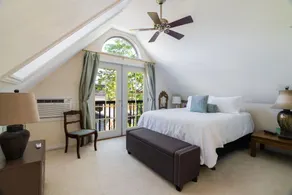 Elegant 1891 Victorian Retreat in LoHi - Image 5