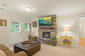 Walk to Downtown Blowing Rock- Upper Unit - Image 2