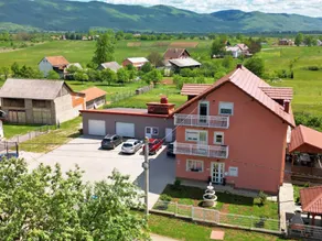 Guest House Viktorija Flat | Deluxe | 2-bedroom - Image 5