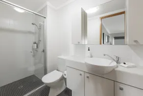 One Bedroom Apartment - Image 2
