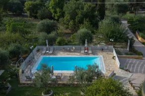 Swimming pool, 2 WC, BBQ, veranda, free parking - Image 2
