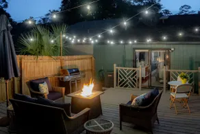 Peaceful, modern, renovated, close to everything! - Image 2